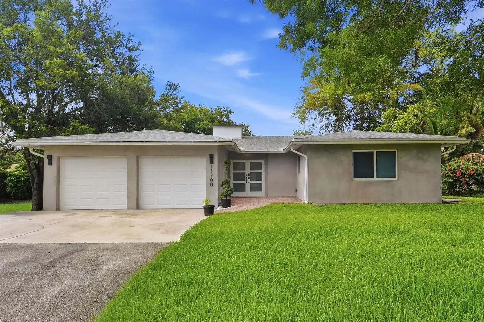 11700 NW 27th Street, Plantation FL 33323