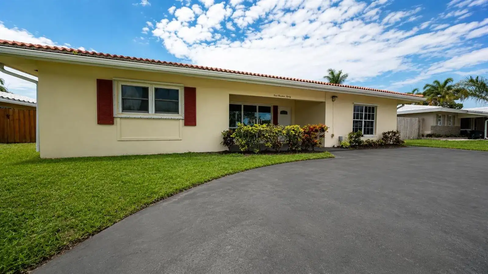 420 SE 4th Court, Pompano Beach FL 33060 photo 3