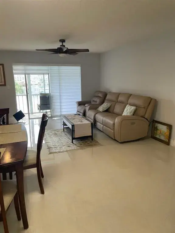2200 Diana Drive # 315, Hallandale Beach FL 33009