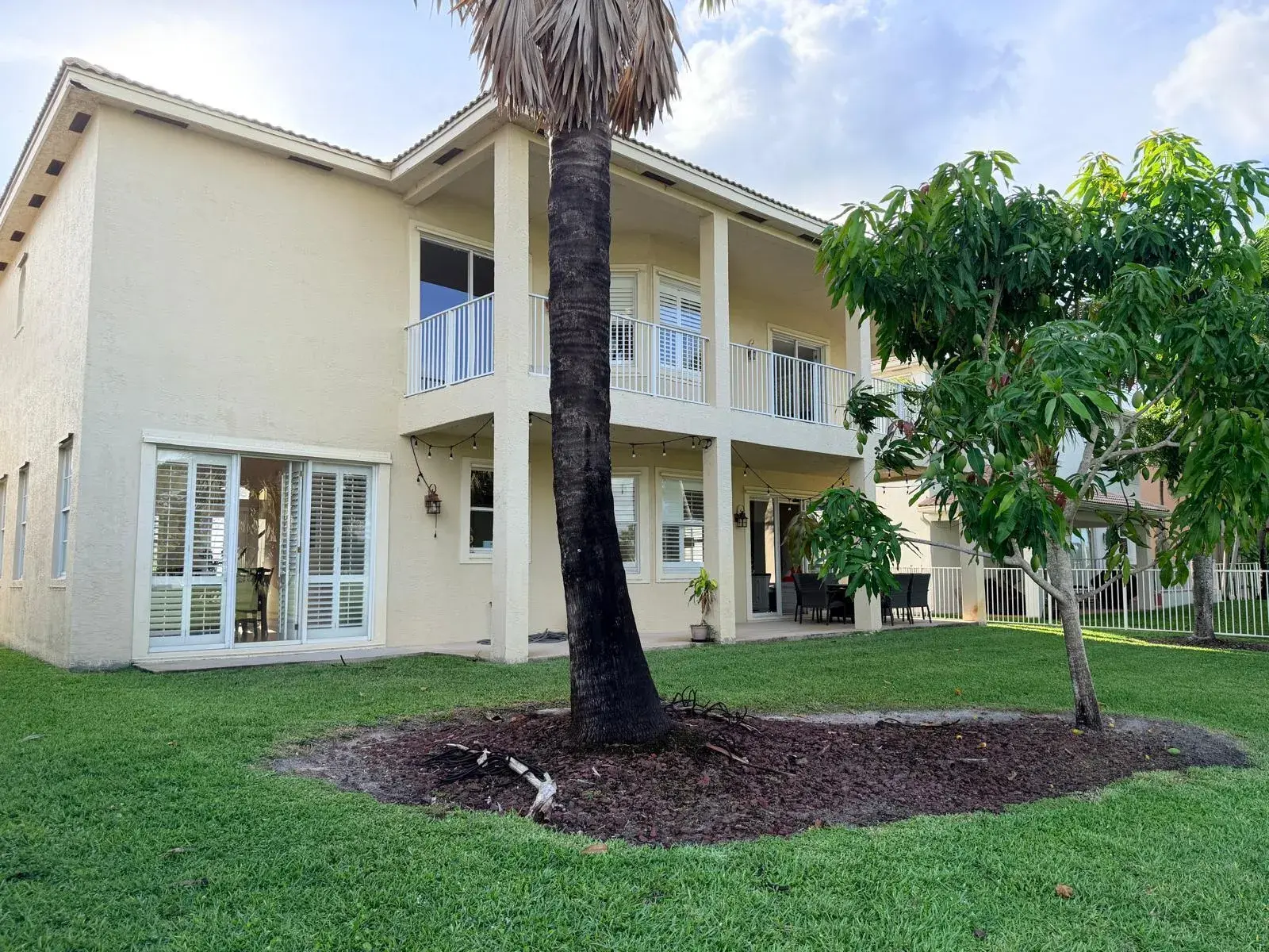 2285 Ridgewood Circle, Royal Palm Beach FL 33411