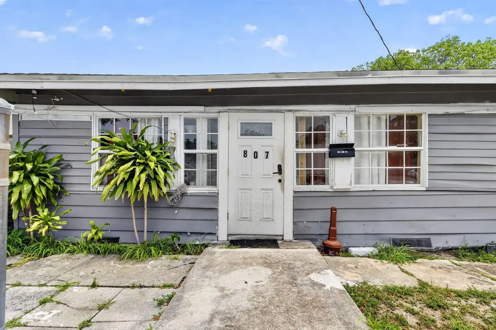 807 14th Street, West Palm Beach FL 33401