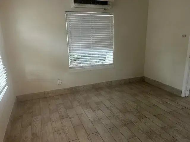 1839 SW 23rd Street, Fort Lauderdale FL 33315