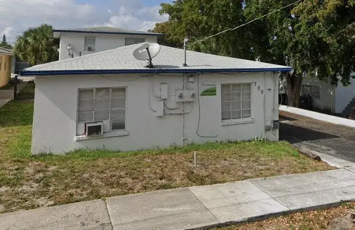 709 11th Street # 2, West Palm Beach FL 33401 photo 2