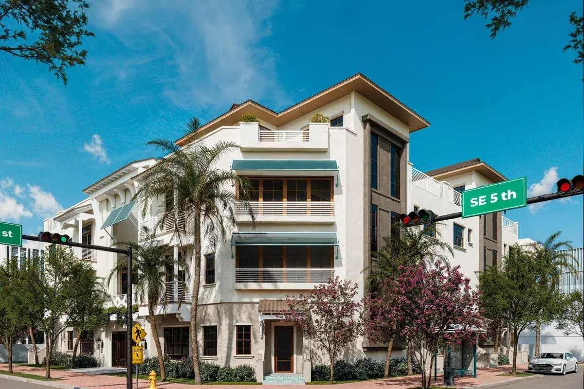 102 SE 5th Avenue # 2, Delray Beach FL 33483