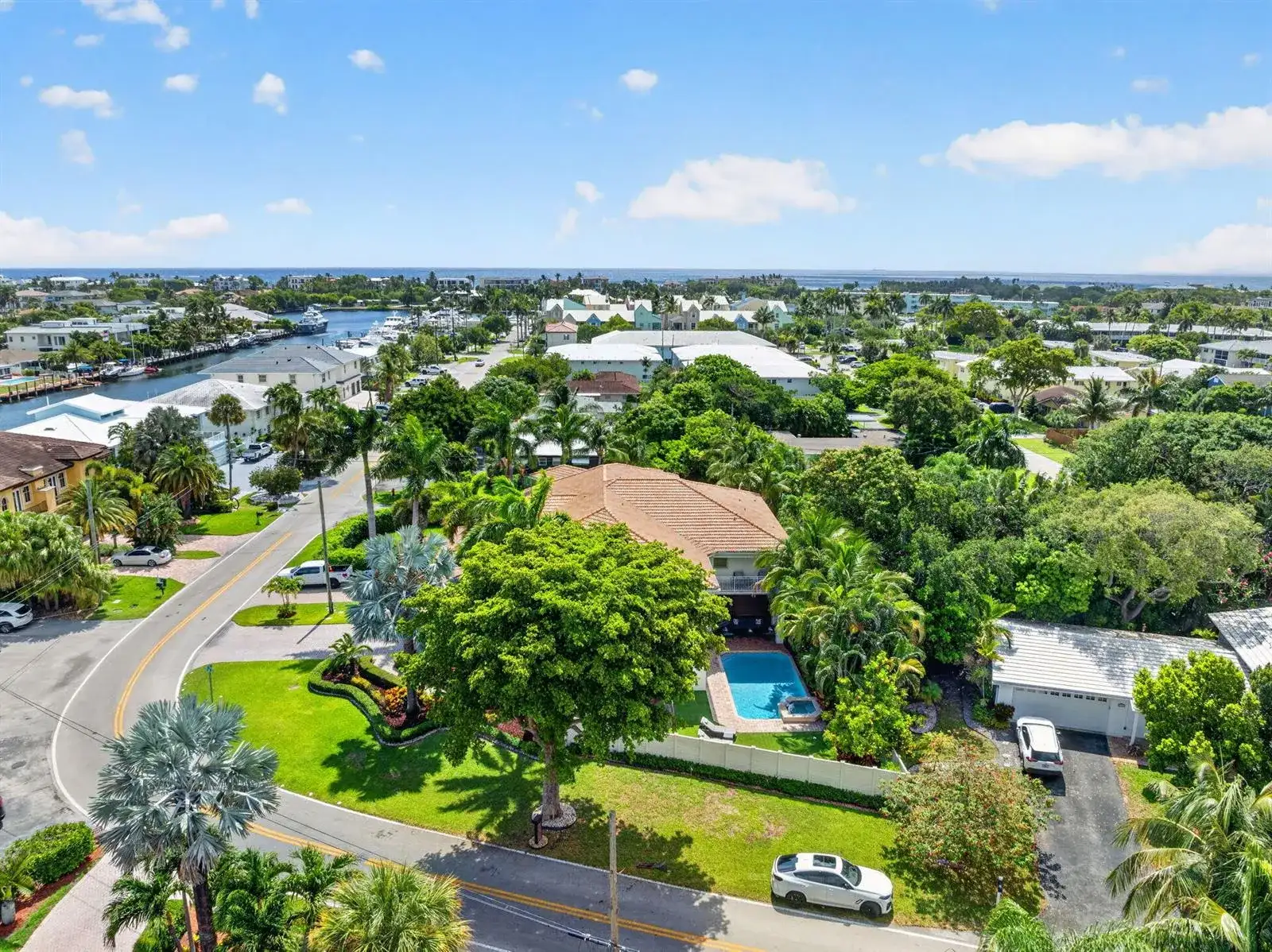 2844 NE 26th Avenue, Lighthouse Point FL 33064 photo 3