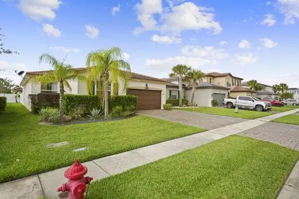 12500 NW Stanis Lane, Port St. Lucie FL 34987 photo 2