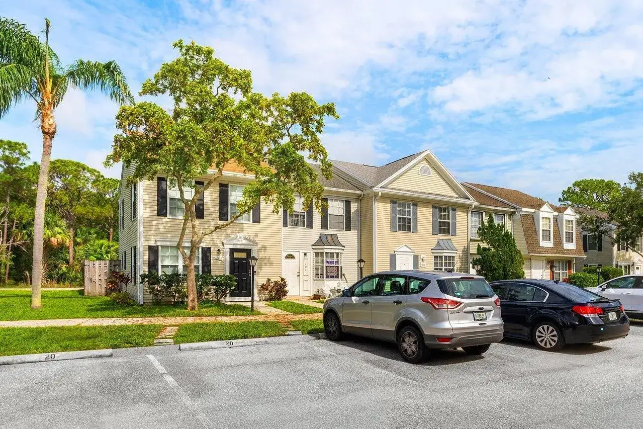 304 Georgian Park Drive, Jupiter FL 33458 photo 2
