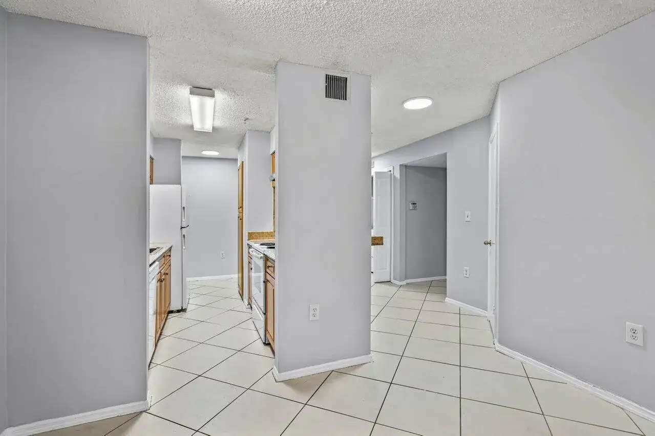 2305 N Congress Avenue # 18, Boynton Beach FL 33426 photo 3