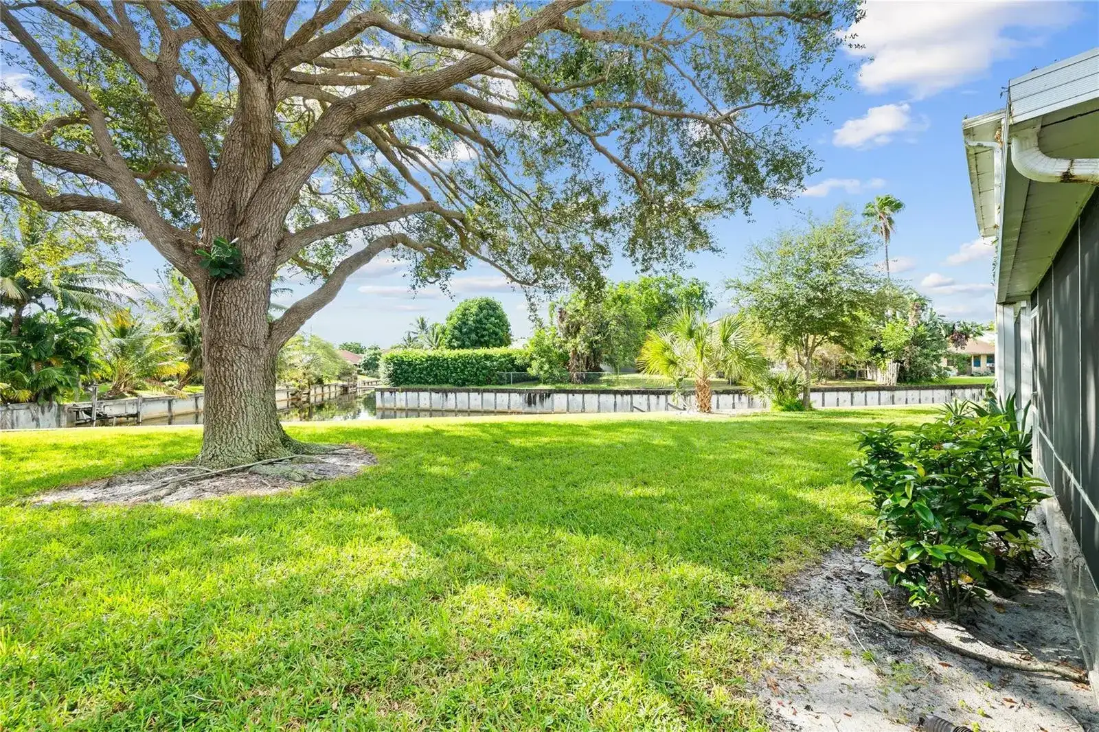 1840 NW 13th Street # 103, Delray Beach FL 33445 photo 2