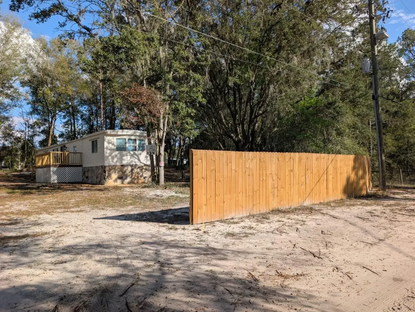 134 John Street, FL 32640 photo 4