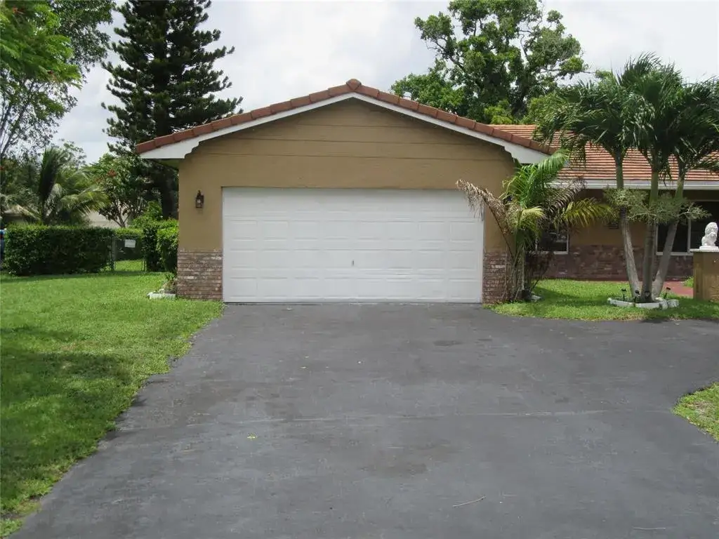4100 NW 110th Avenue, Coral Springs FL 33065