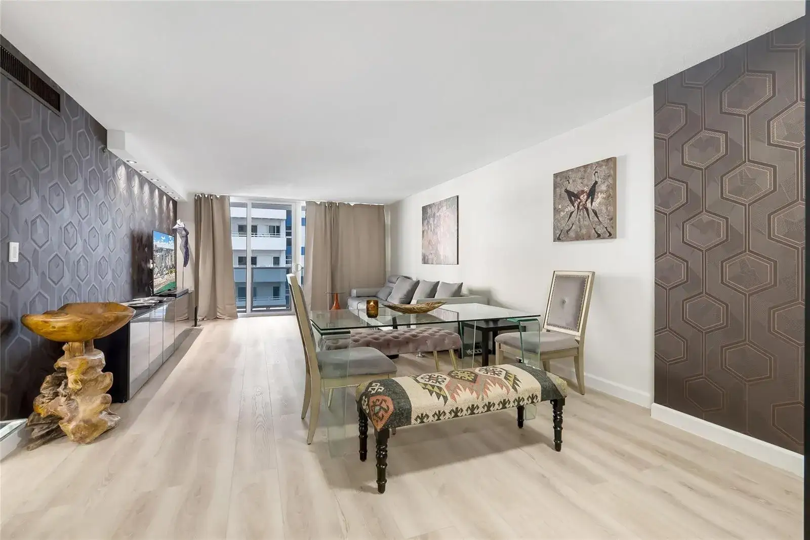 3140 S Ocean Drive # 208, Hallandale Beach FL 33009
