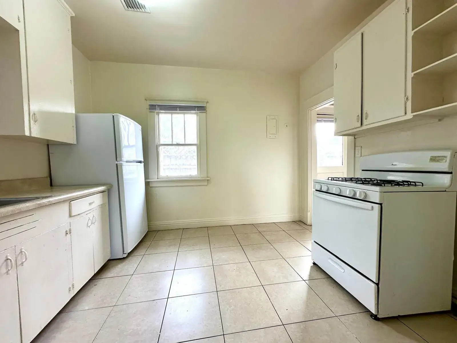 523 Valley Forge Road, West Palm Beach FL 33405 photo 2