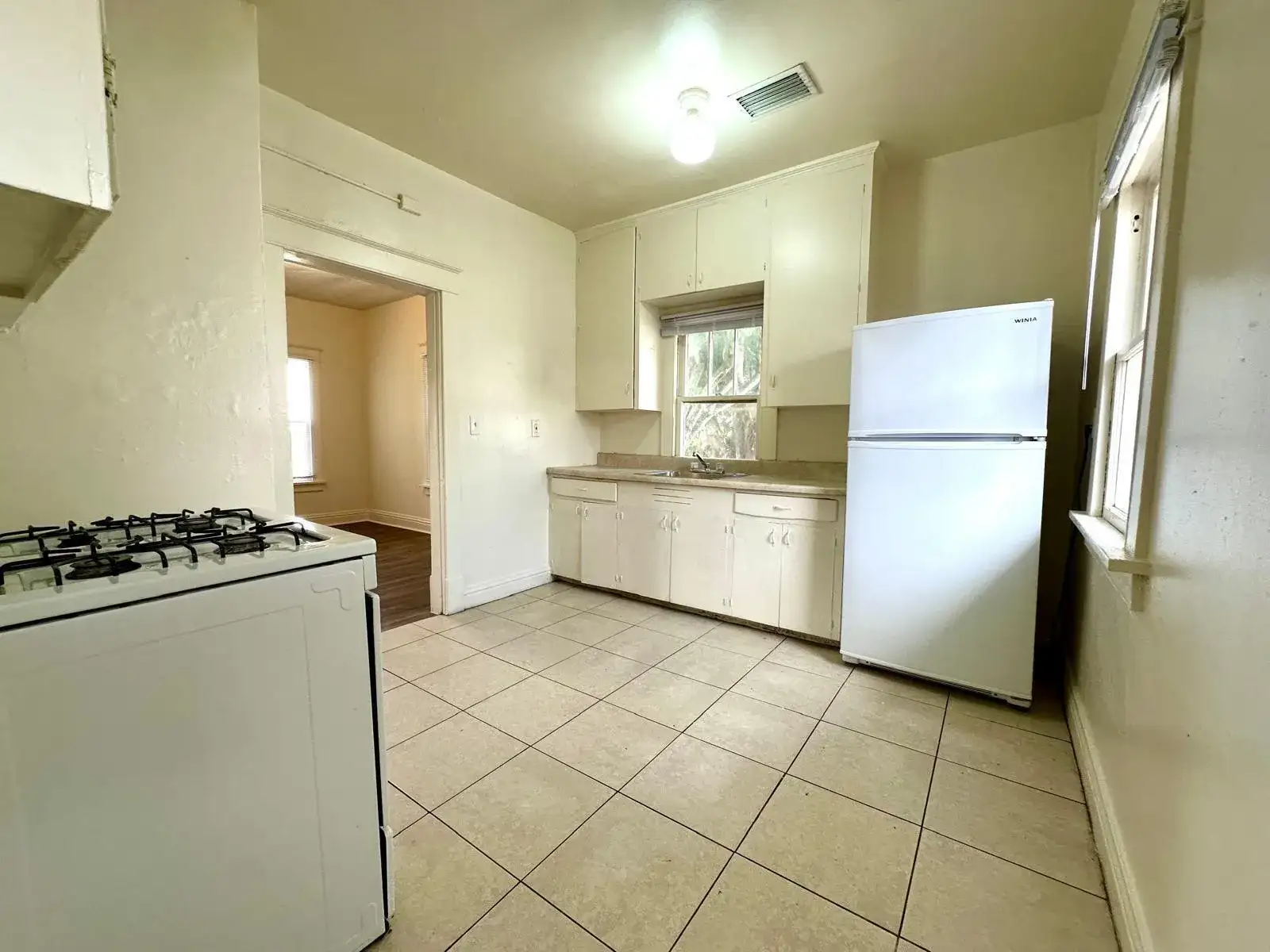 523 Valley Forge Road, West Palm Beach FL 33405 photo 3