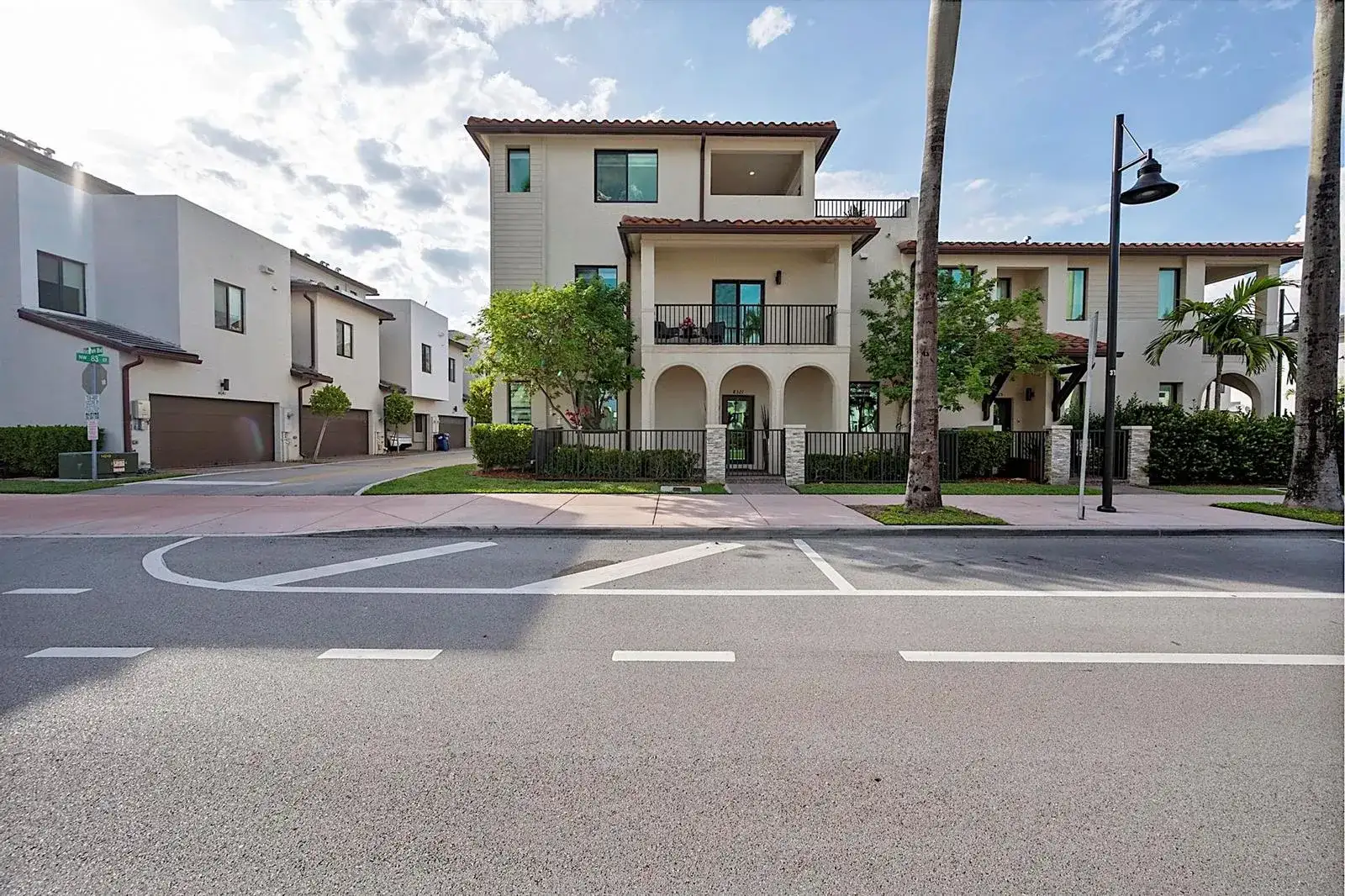 8321 Central Park Boulevard, Doral FL 33166 photo 3