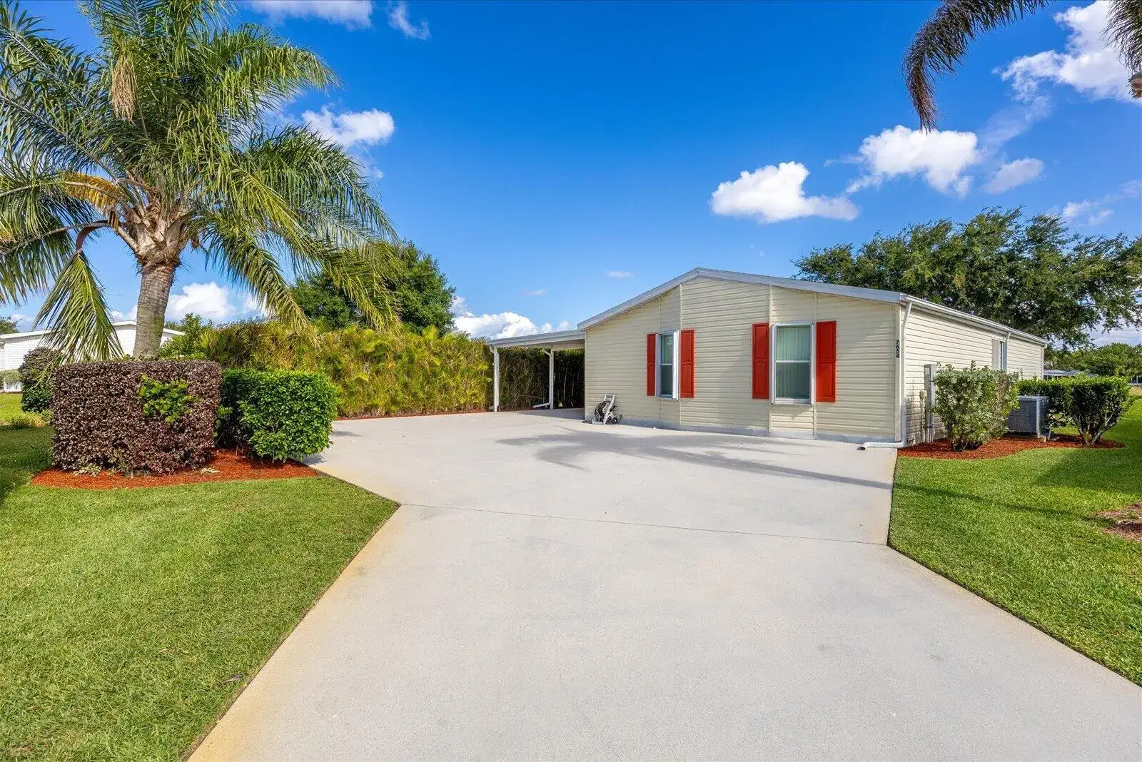 7654 Red Crossbill Court, Port St. Lucie FL 34952