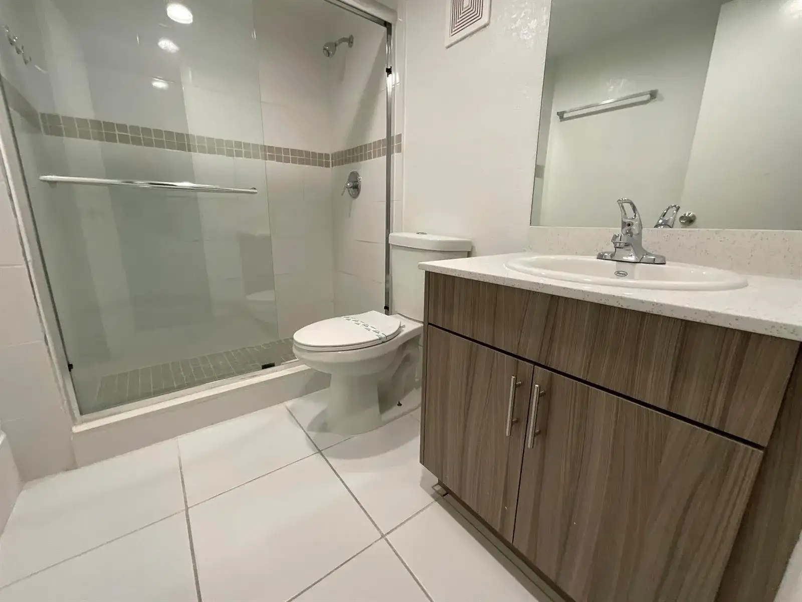 19455 NE 10 Avenue # 505, North Miami Beach FL 33179 photo 3