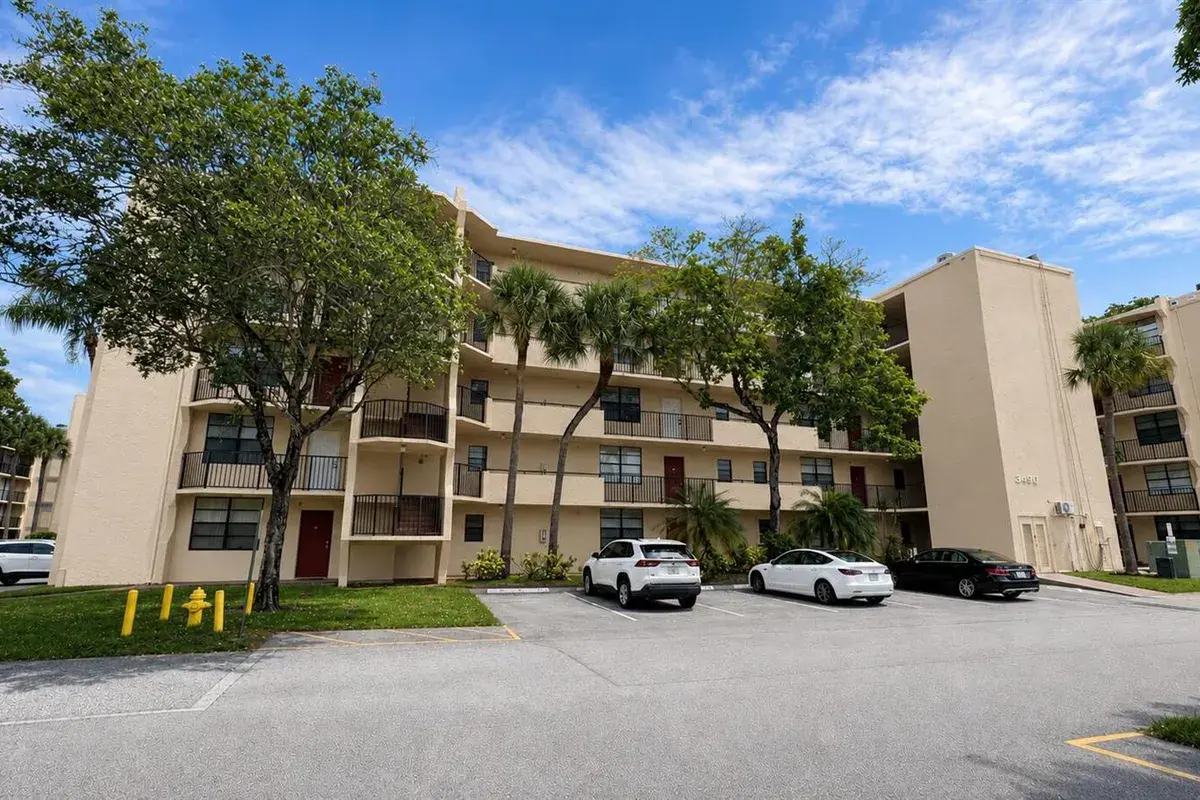 3450 Blue Lake Drive # 204, Pompano Beach FL 33064