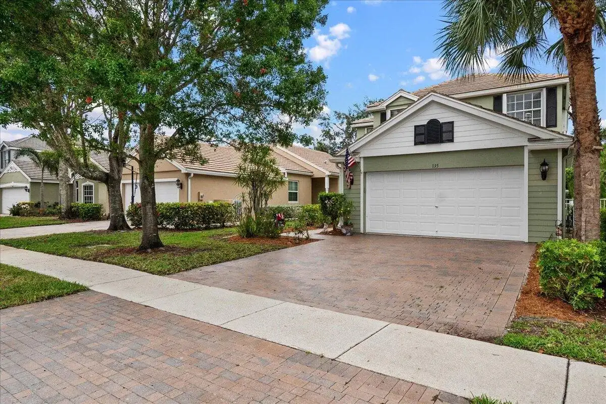 135 Hamilton Terrace, West Palm Beach FL 33414 photo 2
