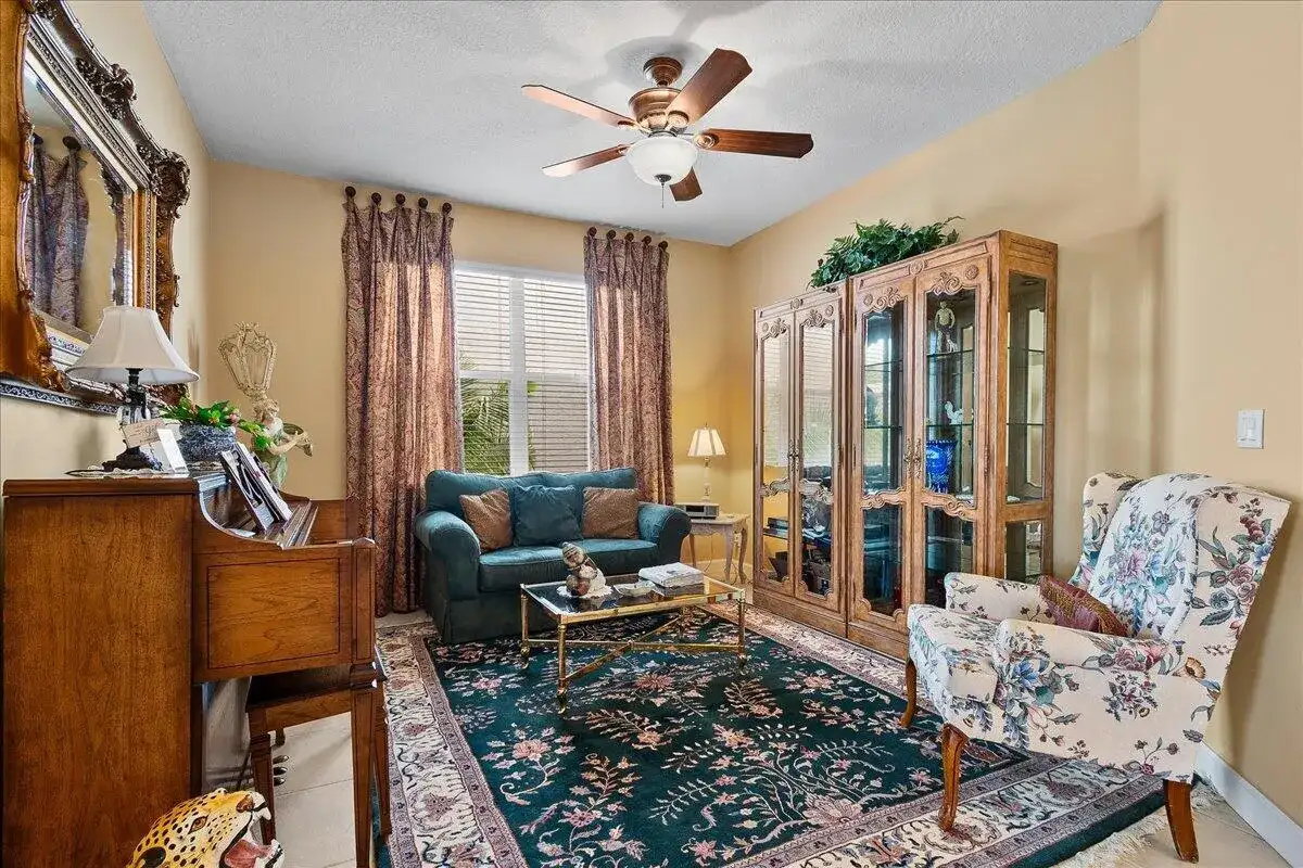 135 Hamilton Terrace, West Palm Beach FL 33414 photo 5