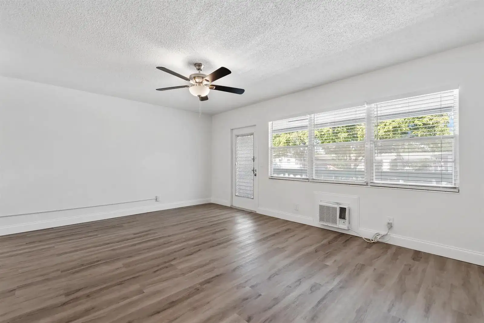 142 Ventnor Drive # I, Deerfield Beach FL 33442 photo 2