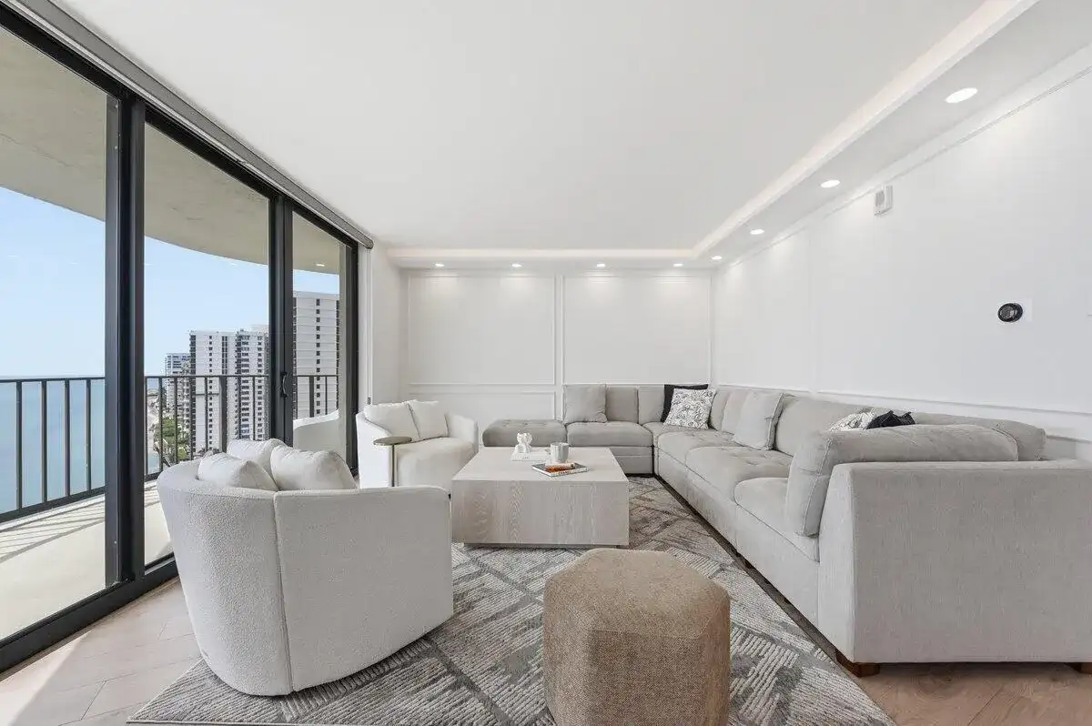 5420 N Ocean Drive # 1702, Singer Island FL 33404 photo 4