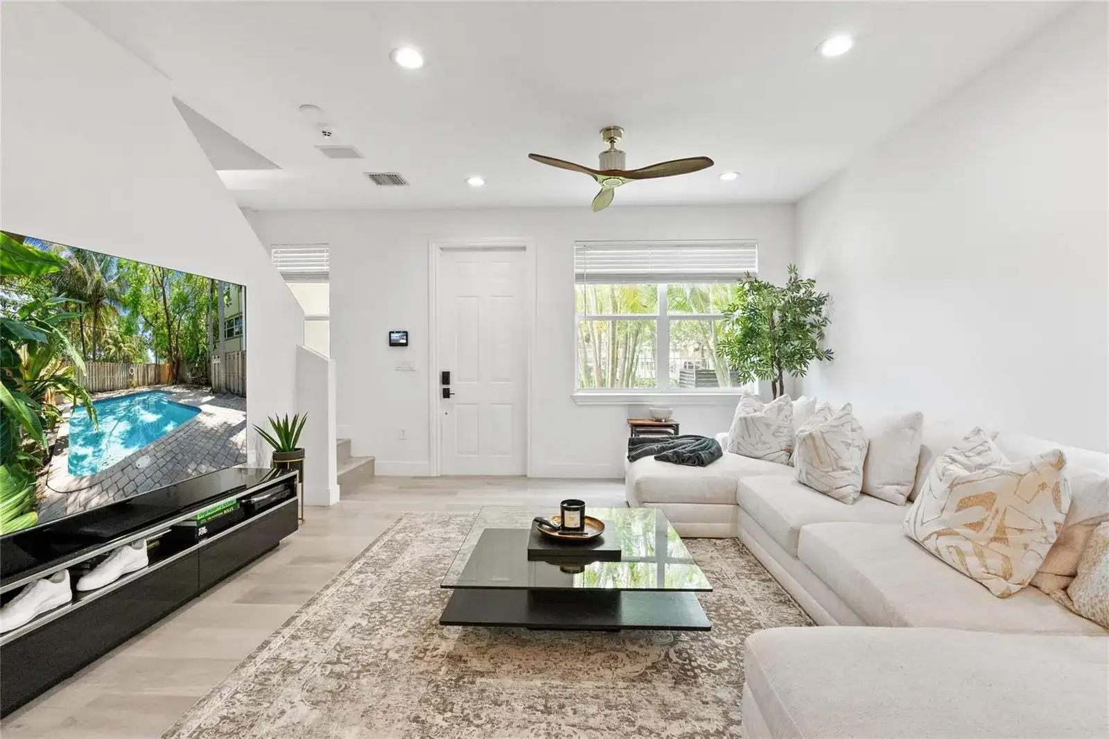 417 SW 8th Street, Fort Lauderdale FL 33315 photo 5