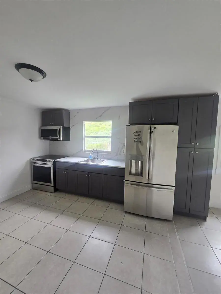 6209 Grant Street, Hollywood FL 33024