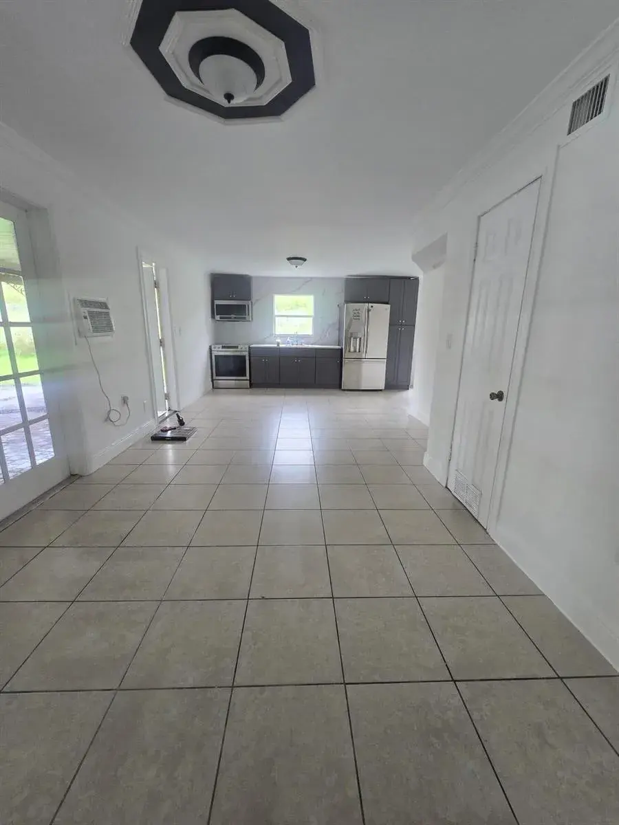6209 Grant Street, Hollywood FL 33024