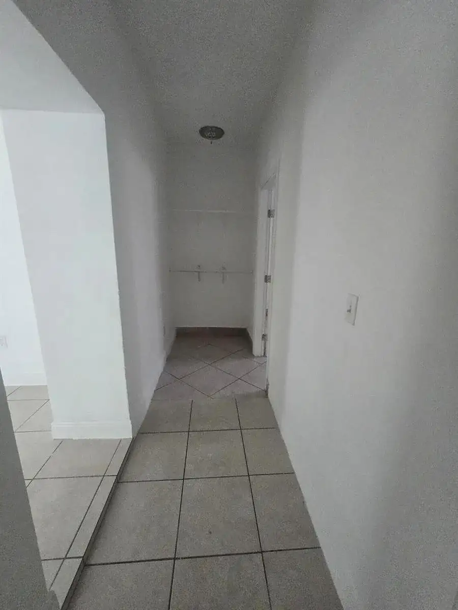 6209 Grant Street, Hollywood FL 33024 photo 5