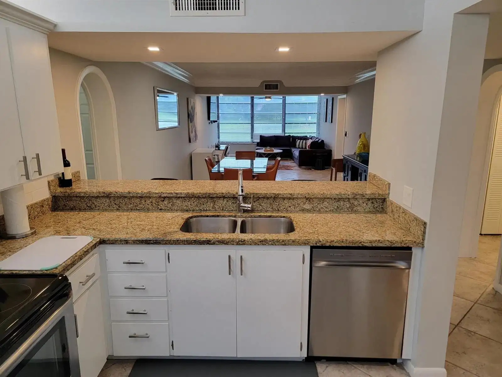 3540 Whitehall Drive # 106, West Palm Beach FL 33401
