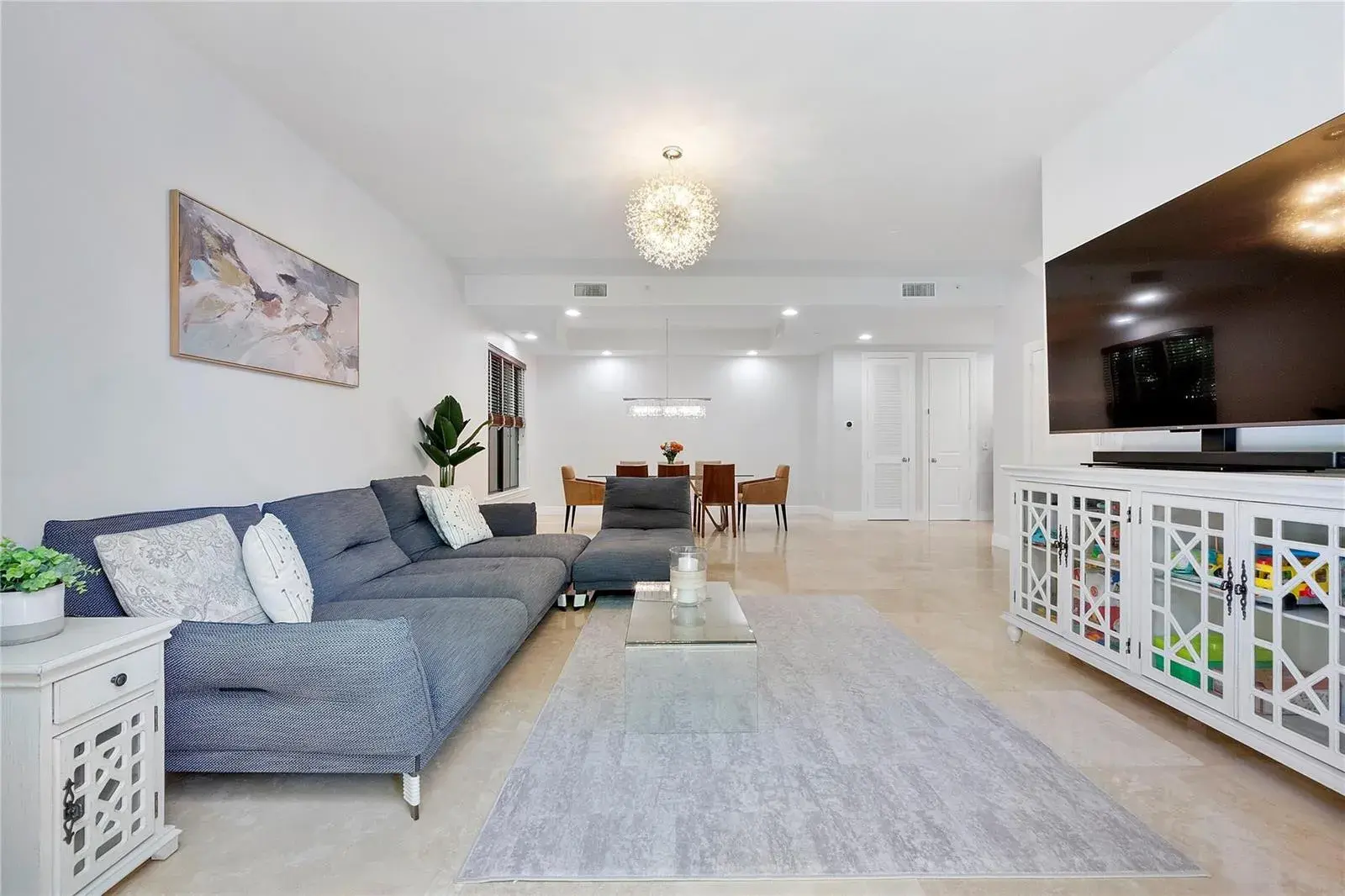 430 NE 7th Avenue # 430, Fort Lauderdale FL 33301