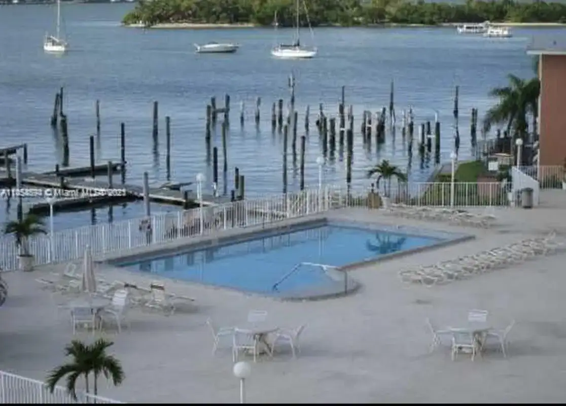 7904 West Drive # 516, North Bay Village FL 33141 photo 3