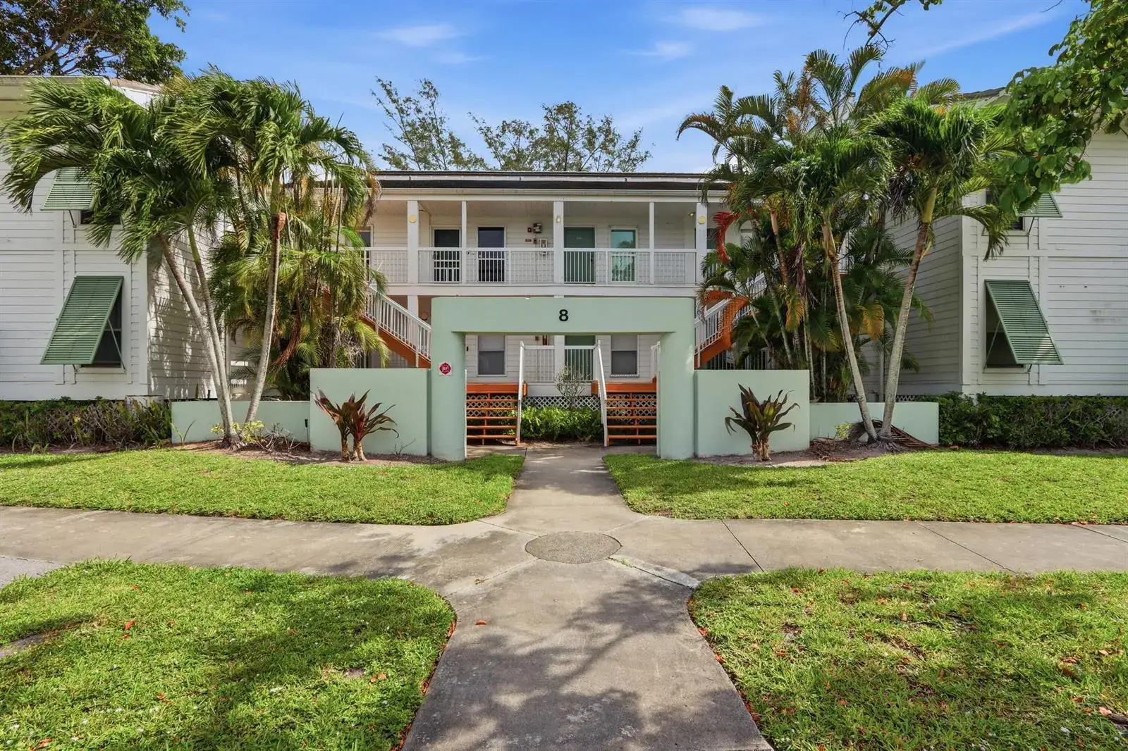 250 Cypress Point Drive, Palm Beach Gardens FL 33418