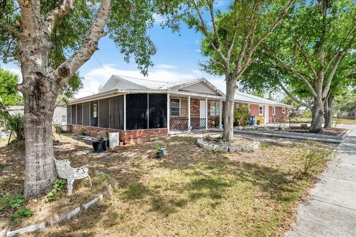 216 Micco Avenue, Sebring FL 33870 photo 3