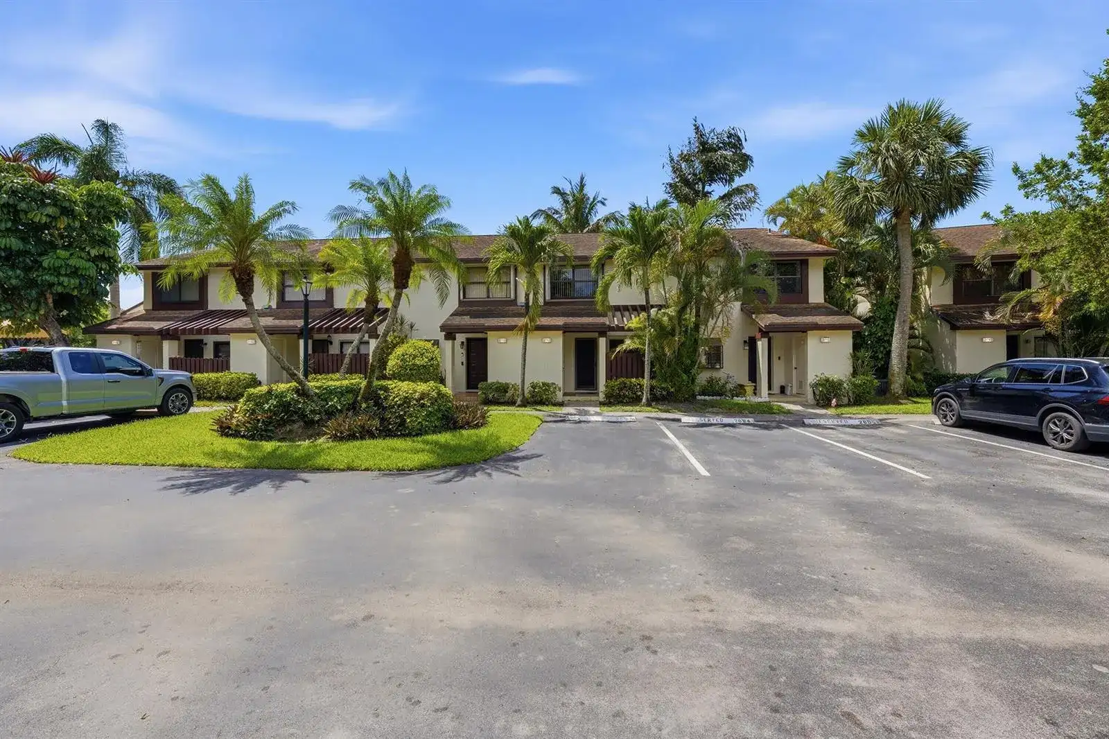 3797 Carambola Circle N, Coconut Creek FL 33066 photo 3