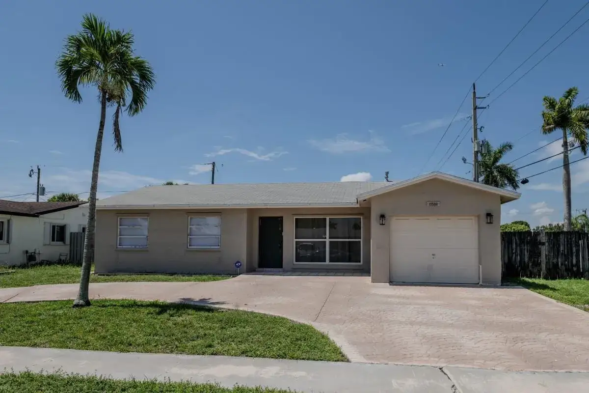 11500 NW 35th Place, Sunrise FL 33323