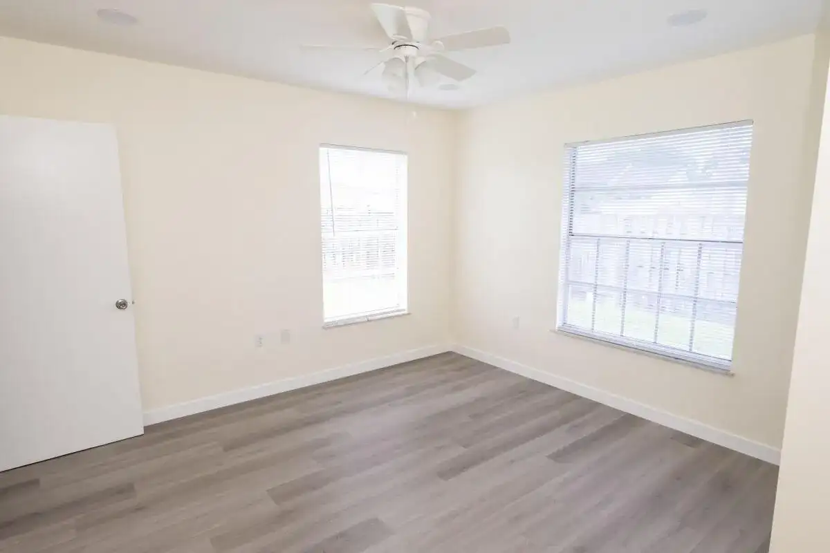 11500 NW 35th Place, Sunrise FL 33323 photo 5