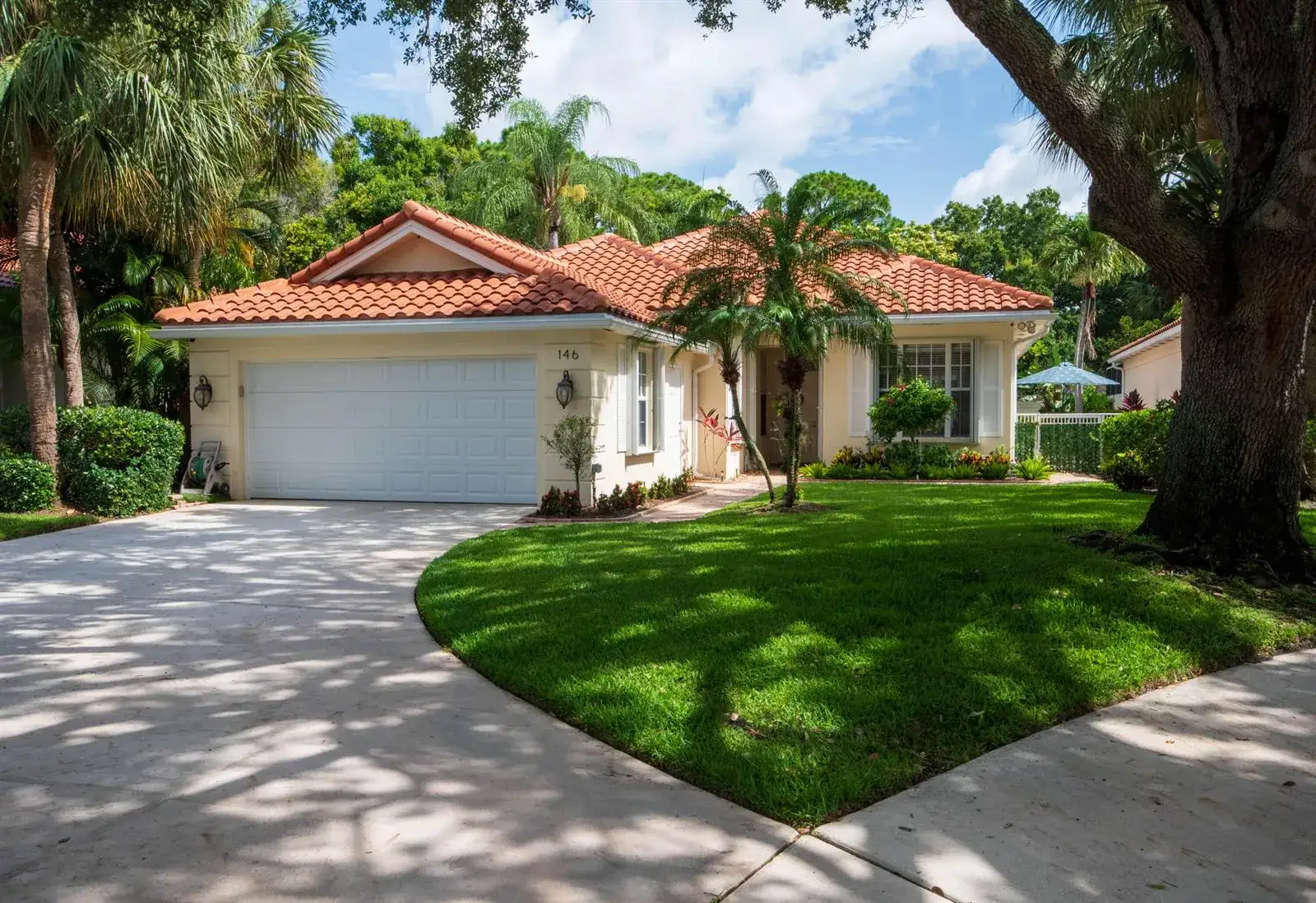 146 Lost Bridge Drive, Palm Beach Gardens FL 33410
