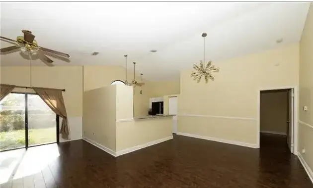 915 Buttonwood Avenue, North Lauderdale FL 33068 photo 2