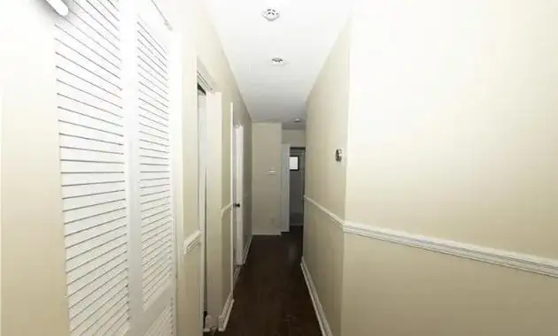 915 Buttonwood Avenue, North Lauderdale FL 33068 photo 4