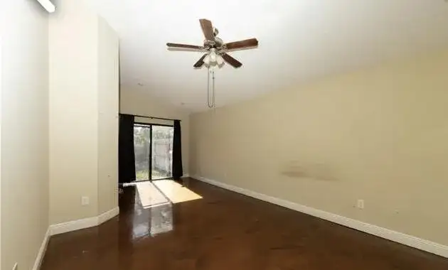 915 Buttonwood Avenue, North Lauderdale FL 33068 photo 5