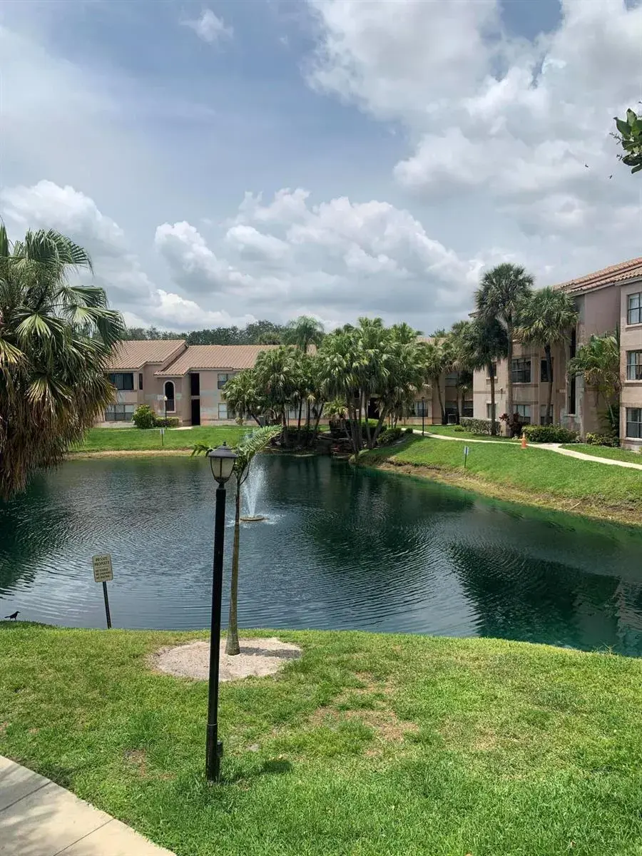 2926 S University Drive # 6202, Davie FL 33328