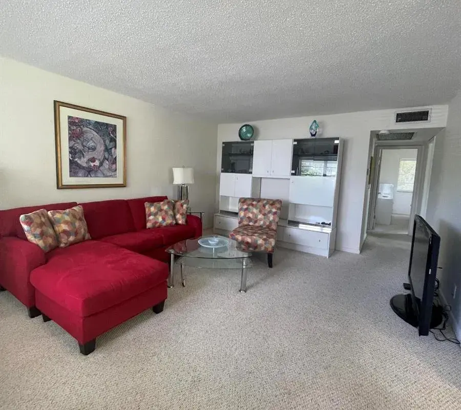 40 Keswick B # 40, Deerfield Beach FL 33442