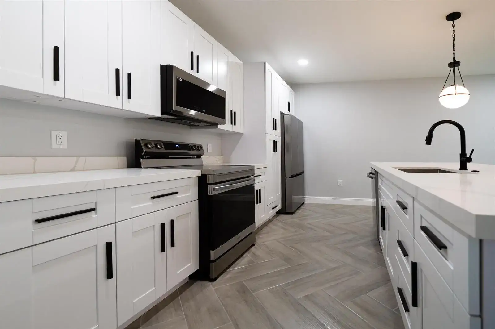 333 NW 41st Street # 337, Oakland Park FL 33309 photo 3
