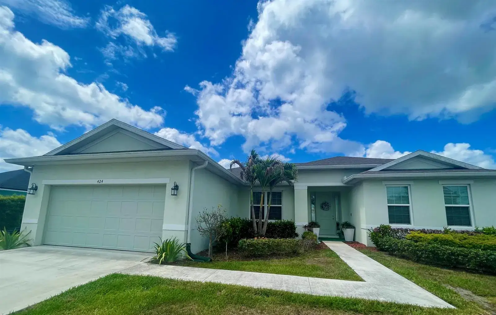 424 SW Ridgecrest Drive, Port St. Lucie FL 34953