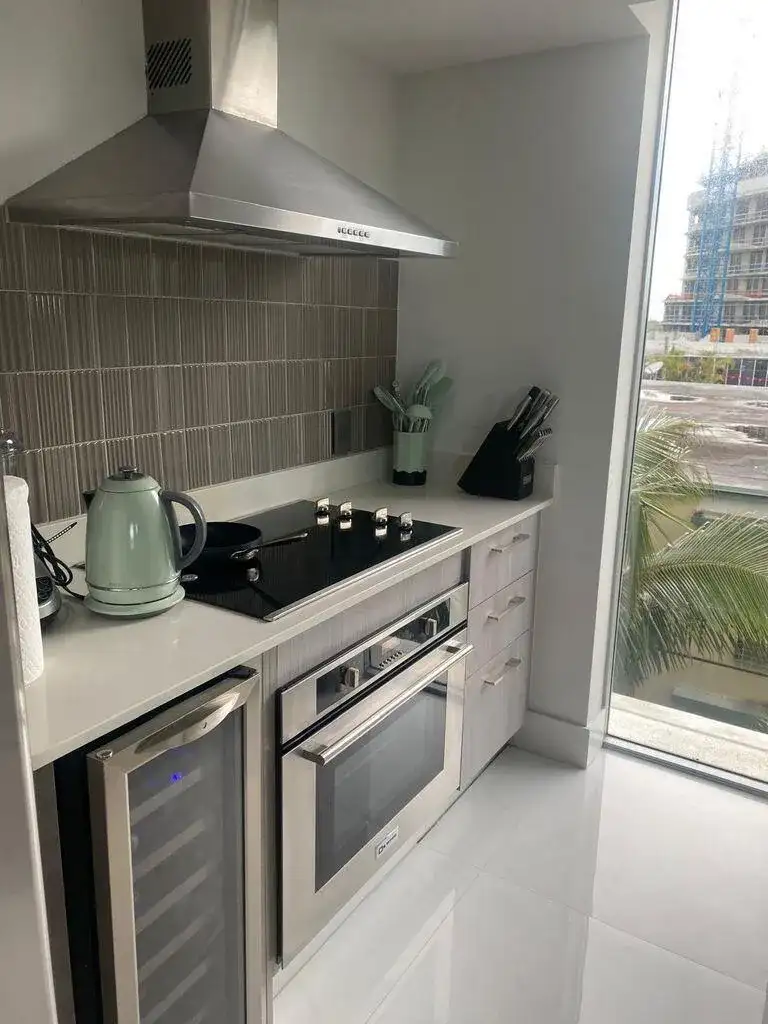 1133 102nd Street # 403, Bay Harbor Islands FL 33154 photo 3
