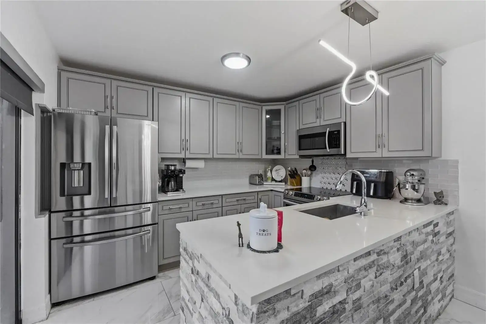 1017 10th Way, West Palm Beach FL 33407 photo 2