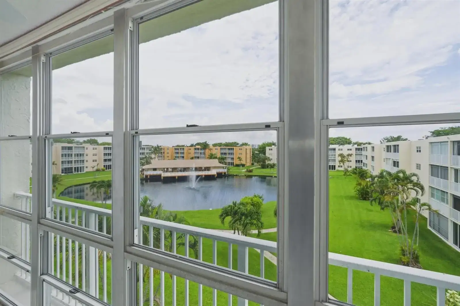 205 SE 11th Terrace # 403, Dania Beach FL 33004