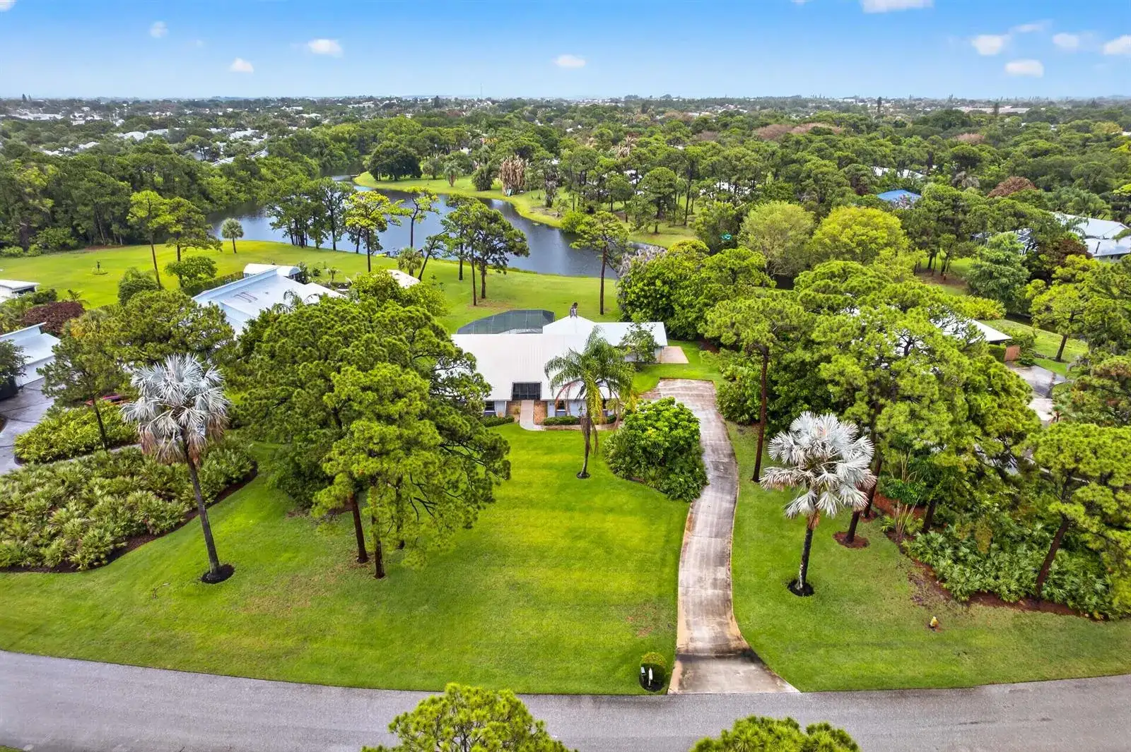 441 NE Town Terrace, Jensen Beach FL 34957 photo 3